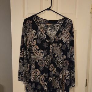 Chic Paisley Print Blouse in Black and Cream